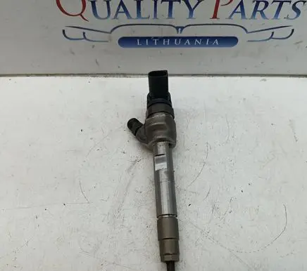 BMW X1 F48 F49 Fuel injector 8514146