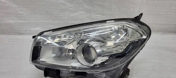 Nissan Qashqai Headlight/headlamp