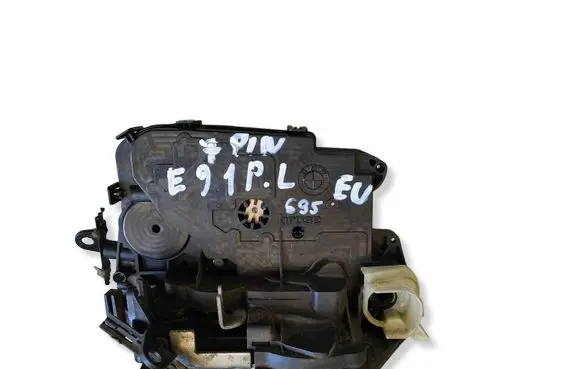 BMW 3 E90 E91 Front door lock 