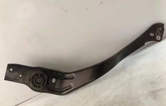 Mercedes-Benz E W212 Headlight/headlamp mounting bracket PP212620028 B71012