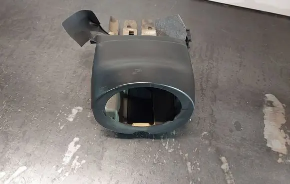 Steering wheel column trim