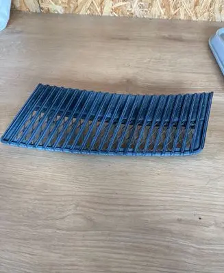 BMW 5 E28 Bonnet/hood grill 51131874517 510471