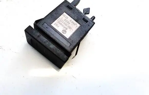 Volkswagen PASSAT B5 Electric window control switch 3B0959621C
