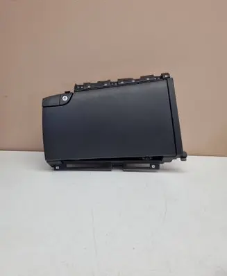 Hyundai Santa Fe Glove box 845402w000