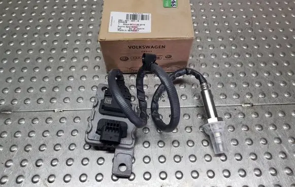 Audi Q5 SQ5 8R Lambda probe sensor S26371168 8R0907807R 8R0907807L
