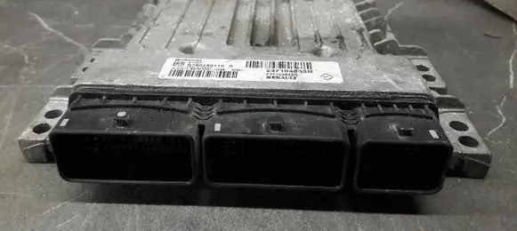 Renault Megane III Engine control unit/module ECU 237104833R