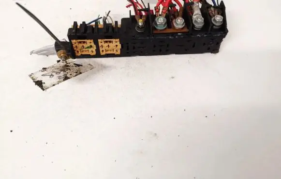 Audi A6 S6 C5 4B Fuse box set 8l0941822a