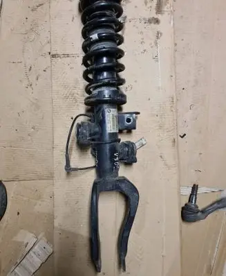 BMW 7 F01 F02 F03 F04 Front shock absorber with coil spring 6792695 005421 105413