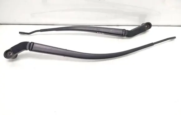 Mazda 6 Windshield/front glass wiper blade 