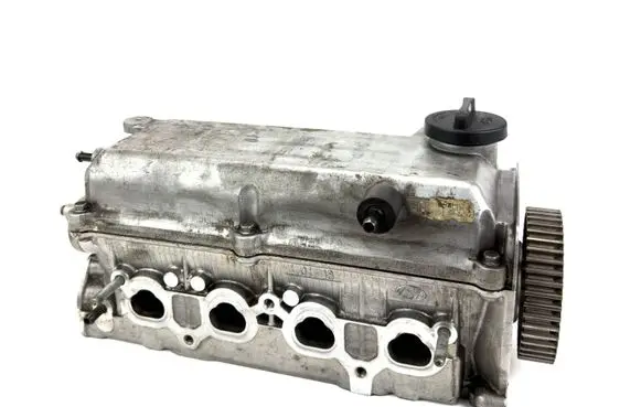 Hyundai i10 Engine head C11B113 GKR