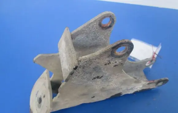 Volkswagen Golf II Engine mount vacuum valve 