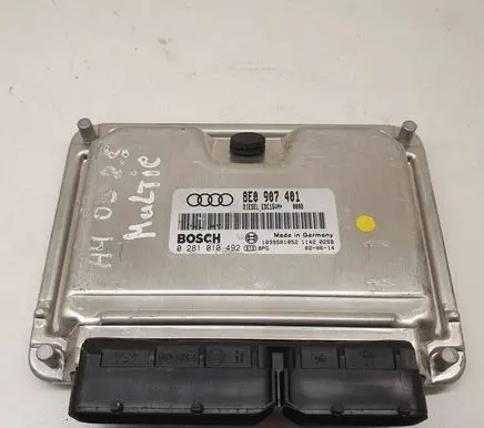 Volkswagen PASSAT B5 Engine control unit/module 8E0907401 1039S01052 0281010492