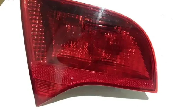 Audi A4 S4 B7 8E 8H Tailgate rear/tail lights 8E9945093