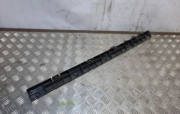 Mercedes-Benz GL X164 Sill supporting ledge A1646982827