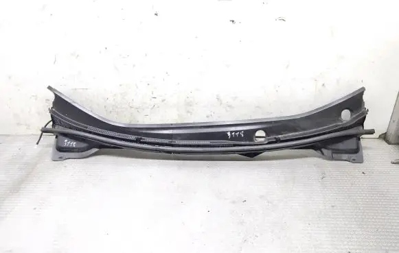 Mazda CX-7 Wiper trim EH10507S1