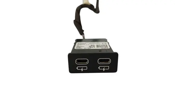 BMW 2 Active Tourer U06 USB socket connector 84105A34889 5A34889
