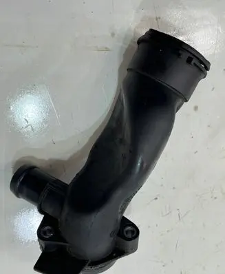 Mercedes-Benz C W204 Engine coolant pipe/hose A2712002056| 888.112.311