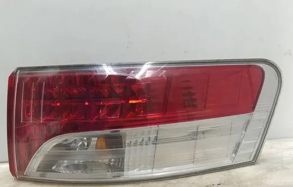 Toyota Avensis T270 Rear/tail lights 0520 R1S1