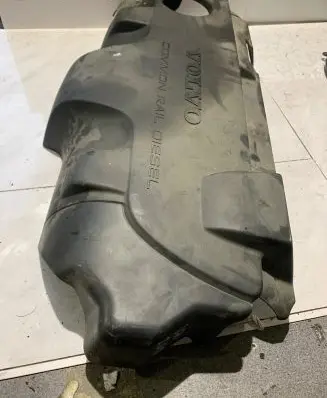 Volvo V70 Engine cover (trim) 08653495 16301 6766MD30