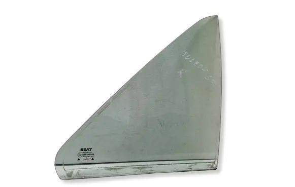 Seat Toledo I (1L) Rear vent window glass 
