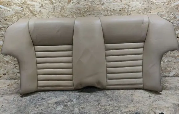 Jaguar XJS Rear seat 