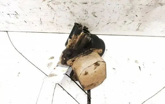 Engine oil radiator