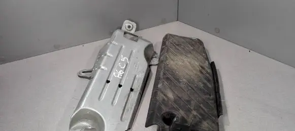 Audi A6 S6 C5 4B Foot rest pad/dead pedal 4B1864777 4B1864775A