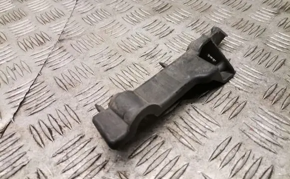 Audi A5 8T 8F Front bumper mounting bracket 8t0807284a