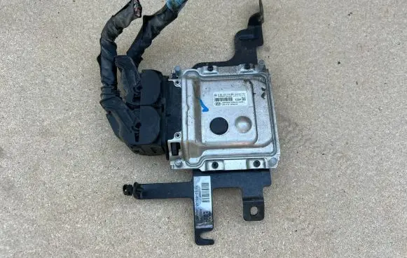 Hyundai i20 (GB IB) Engine control unit/module 0261S10773