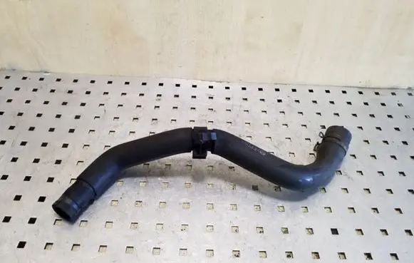 Mazda 3 II Engine coolant pipe/hose
