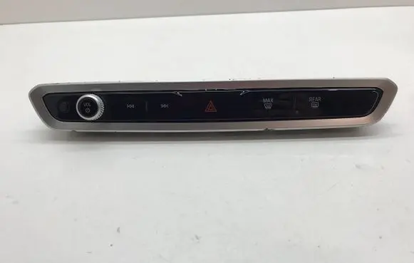 BMW X5 G05 Head unit multimedia control 5A64198 23BE483P0235 B15A6419802