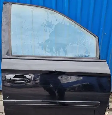 Chrysler Voyager Front door