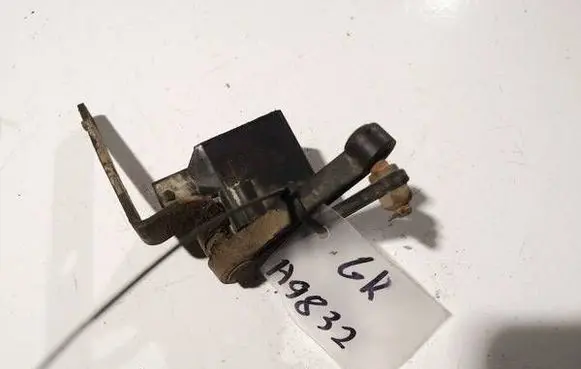 Mercedes-Benz ML W164 Front height sensor lever a0105427717