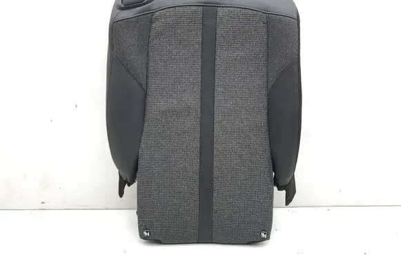 Peugeot 5008 II Rear seat
