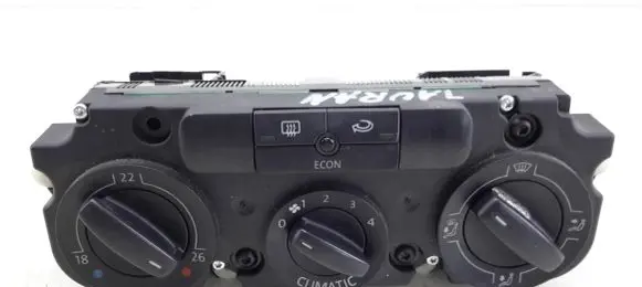 Volkswagen Touran I Climate control unit
