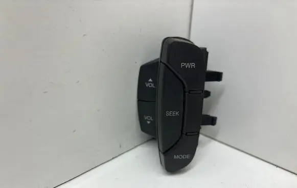 Chevrolet Epica Steering wheel buttons/switches 96645122