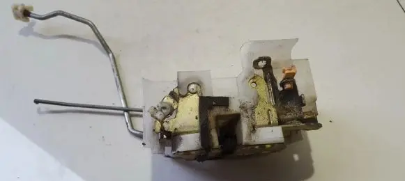 Mazda 323 Front door lock