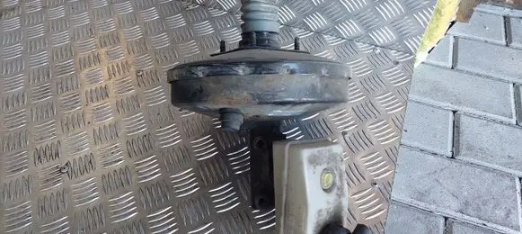 Renault Megane I Brake booster