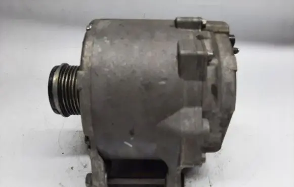 Audi Q7 4M Generator/alternator 059903015T