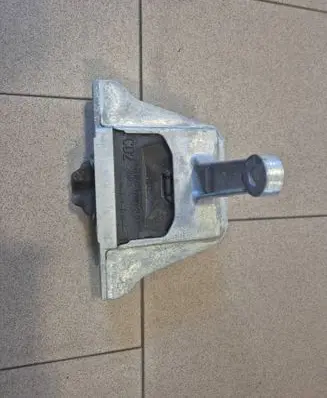 KIA Xceed Engine mount bracket 21812J7100 21810J7100