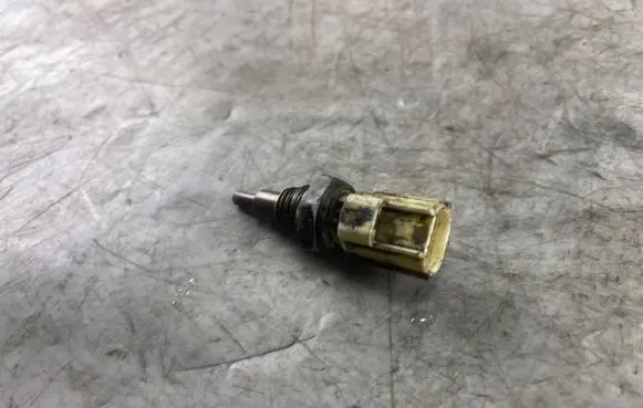 Toyota Corolla Verso AR10 Coolant temperature sensor 