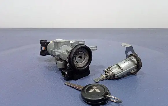 Mitsubishi Colt Ignition lock 4408A040