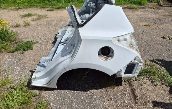 Toyota Auris E180 Rear quarter panel