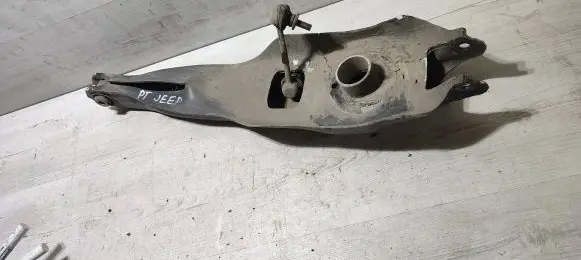 Jeep Cherokee Rear control arm PJED