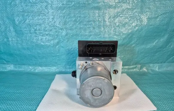 Audi A6 S6 C6 4F ABS Pump 4F0910517AD 4F0614517AA