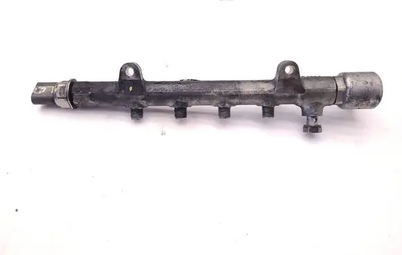 Fuel main line pipe