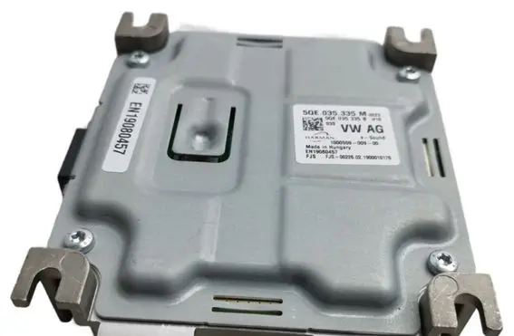 Volkswagen Golf VII HiFi Audio sound control unit 5QE035335M