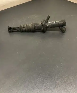 Renault Megane III Clutch master cylinder