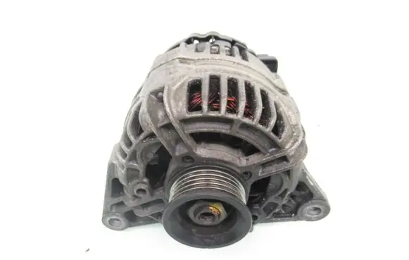 Skoda Fabia Mk1 (6Y) Generator/alternator 047903015Q