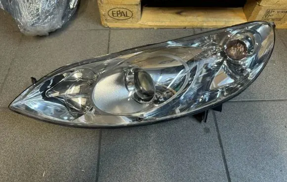 Peugeot 407 Headlight/headlamp 0301213203